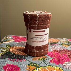 Little Korboose Woven Throw Blanket